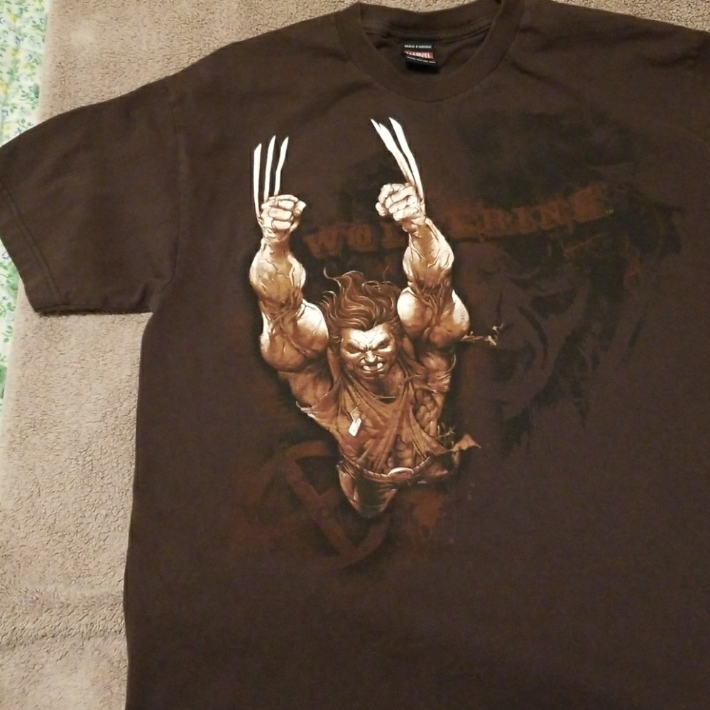 Graphic tee